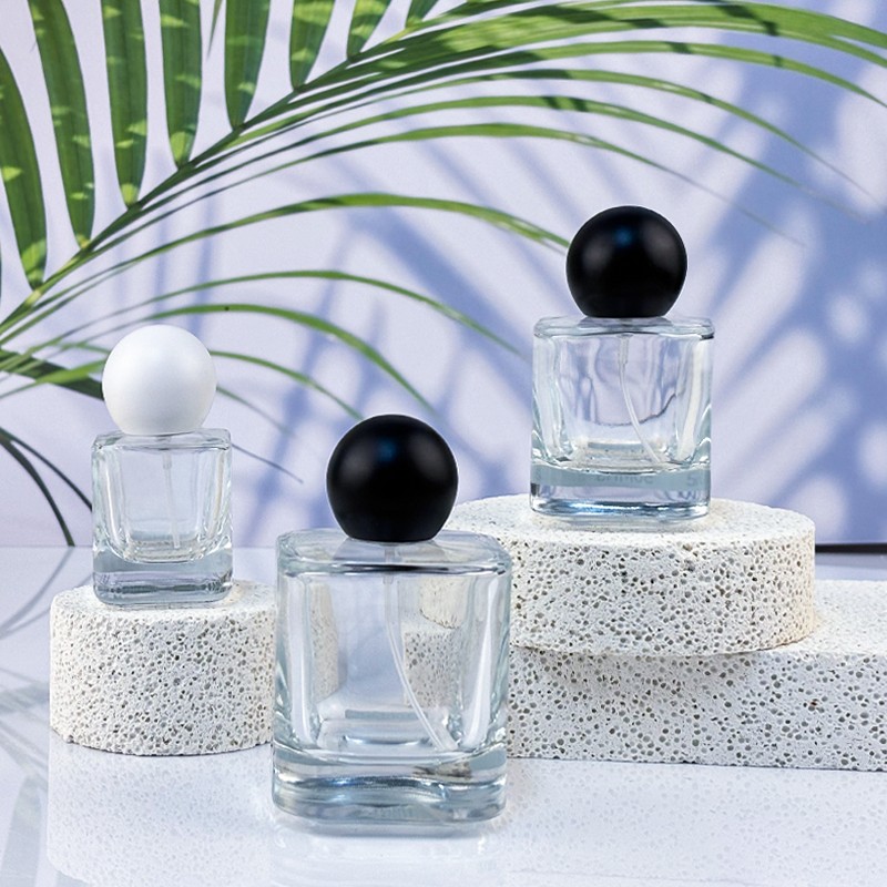 How to Make Eau de Parfum: A Complete Step-by-Step DIY Guide with Formulas